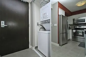 Quickstay - Luxury Condo Toronto Hotel